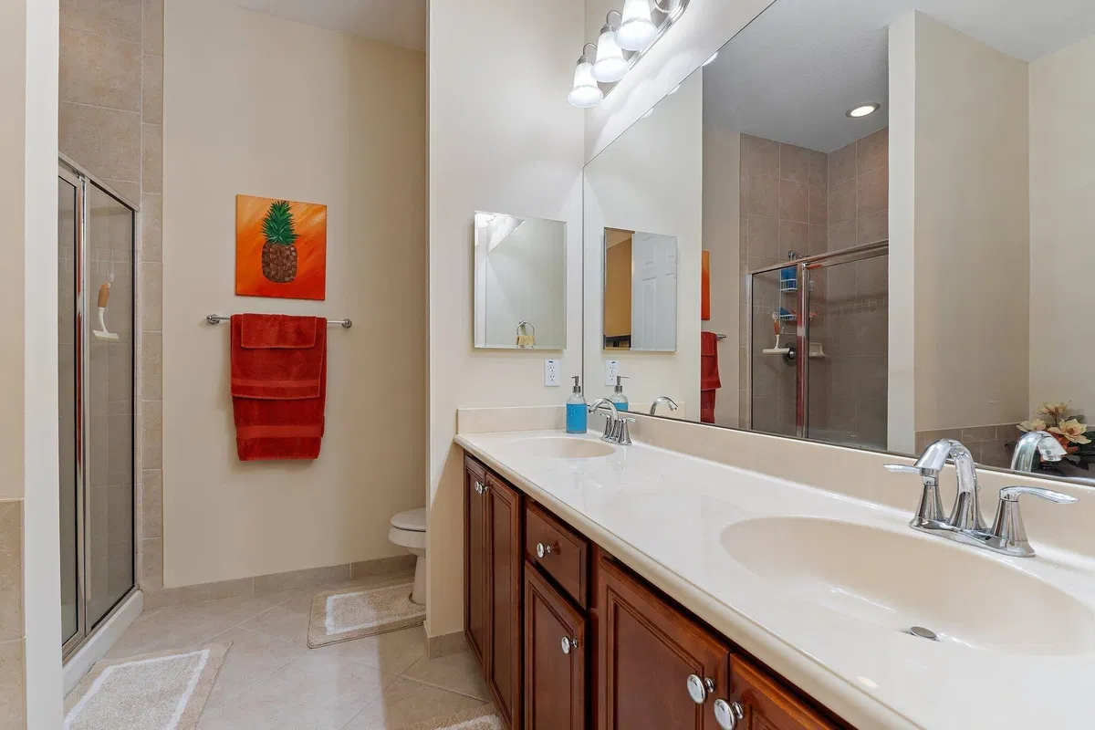 Canterbury Place Residence photo 37
