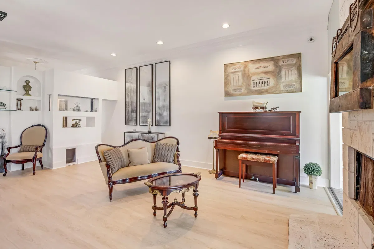  Residence photo 10
