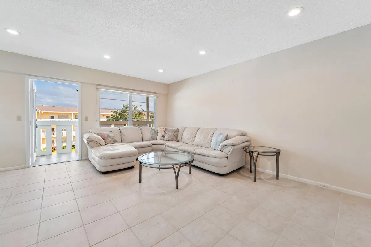 Residence photo 7