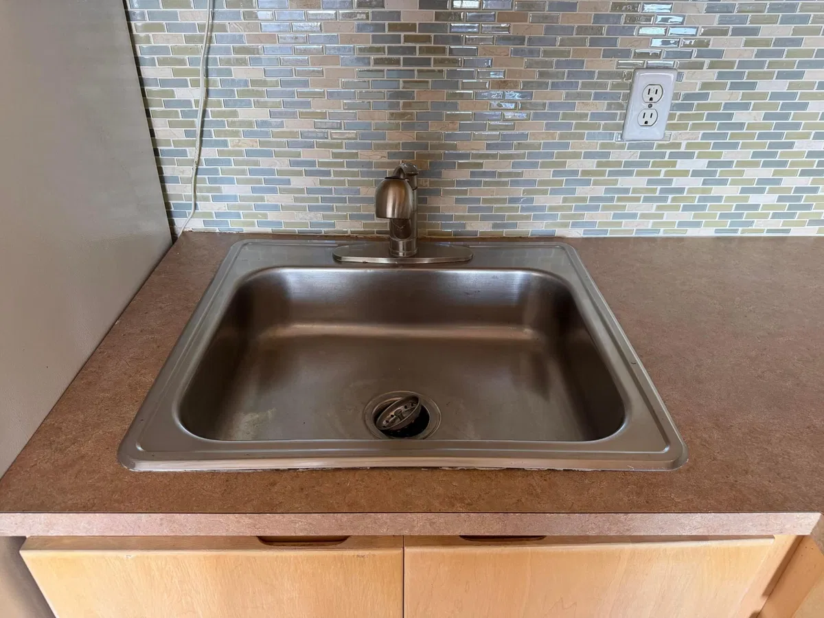 Unit 312 photo 4