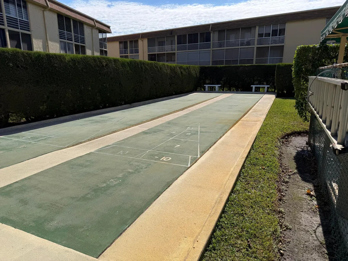 Unit 312 photo 25