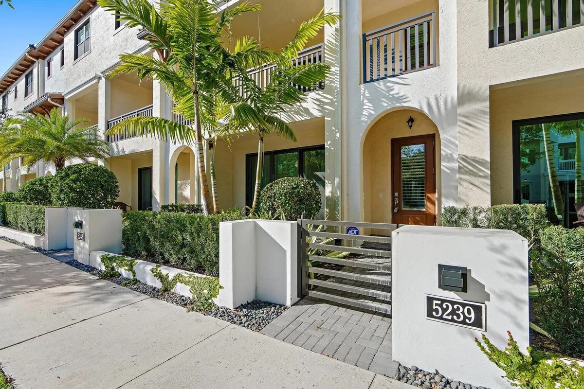 Alton Homes Palm Beach Gardens Residence photo 34