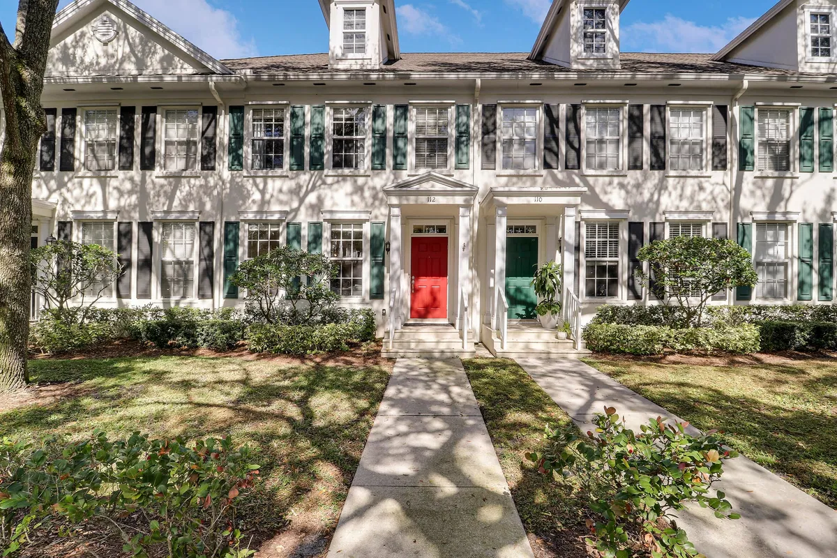 Charleston Court at Abacoa Residence