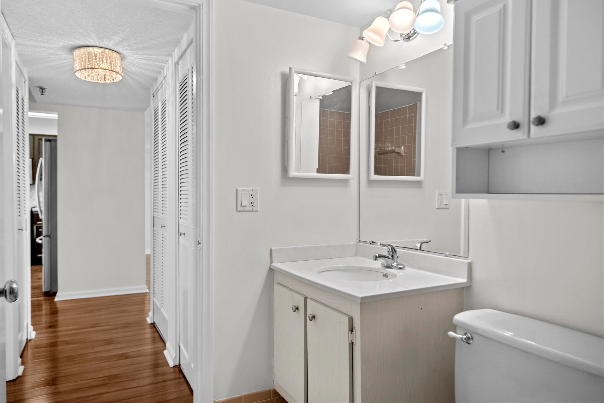 Unit 408 photo 16