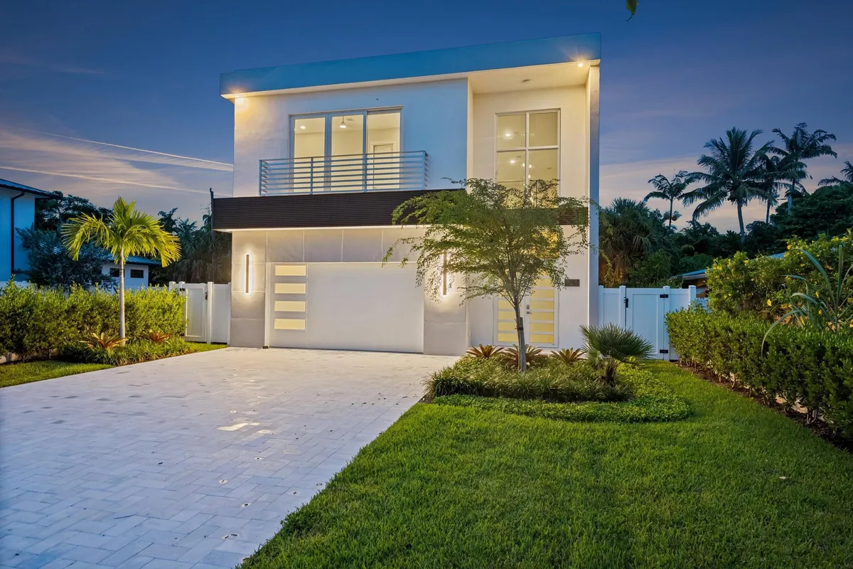 Palm Trail Delray Beach Residence