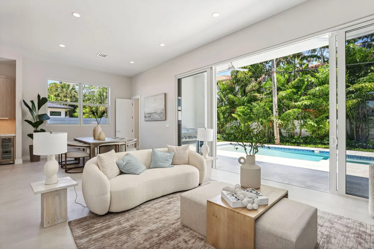 Palm Trail Delray Beach Residence photo 13