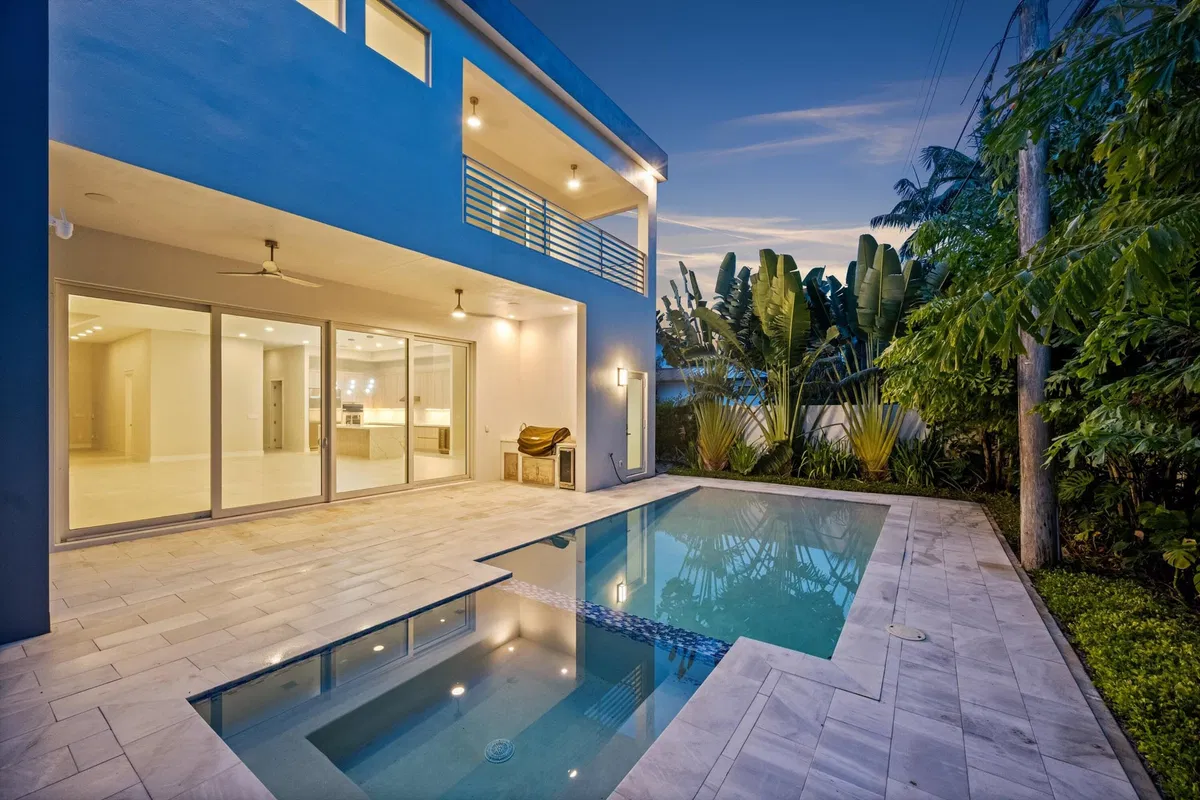 Palm Trail Delray Beach Residence photo 16