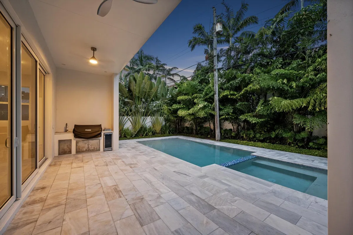 Palm Trail Delray Beach Residence photo 19