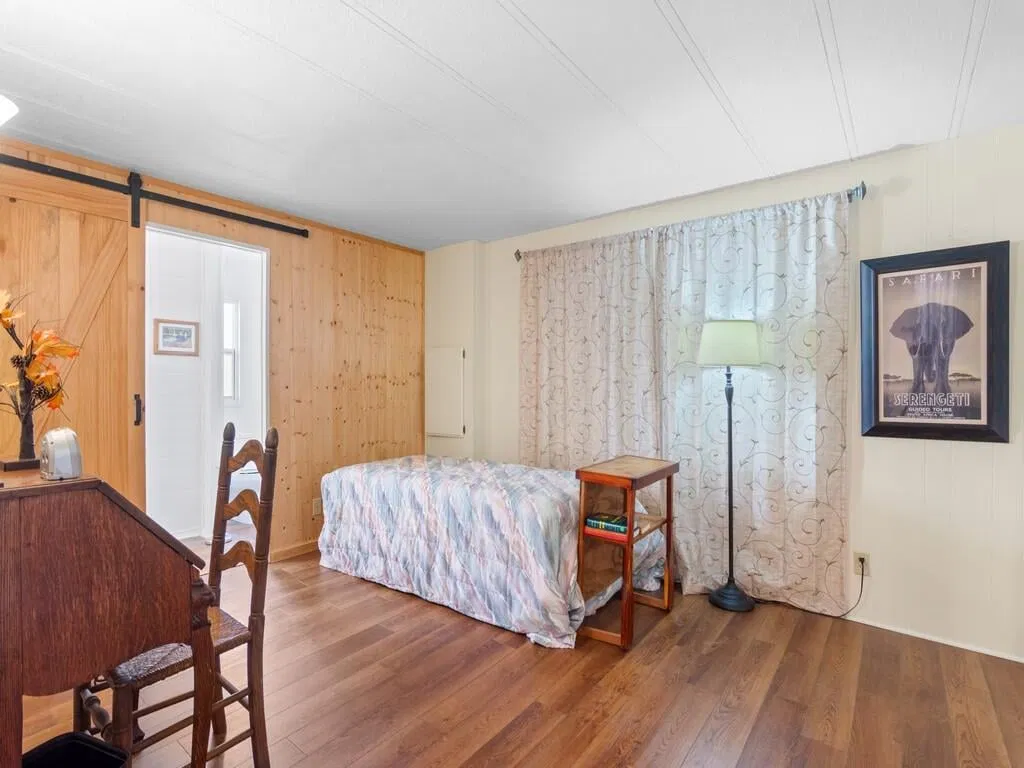 Residence photo 19