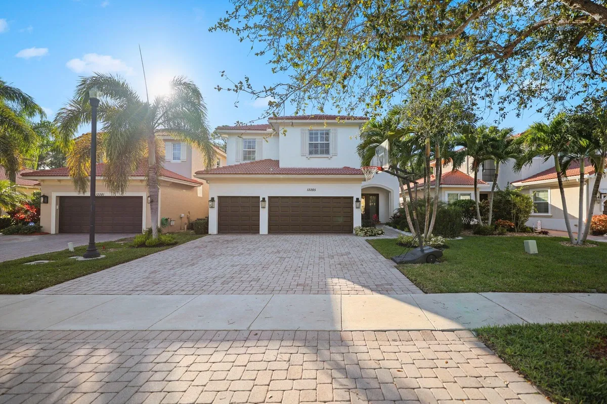 Paloma Palm Beach Gardens Residence
