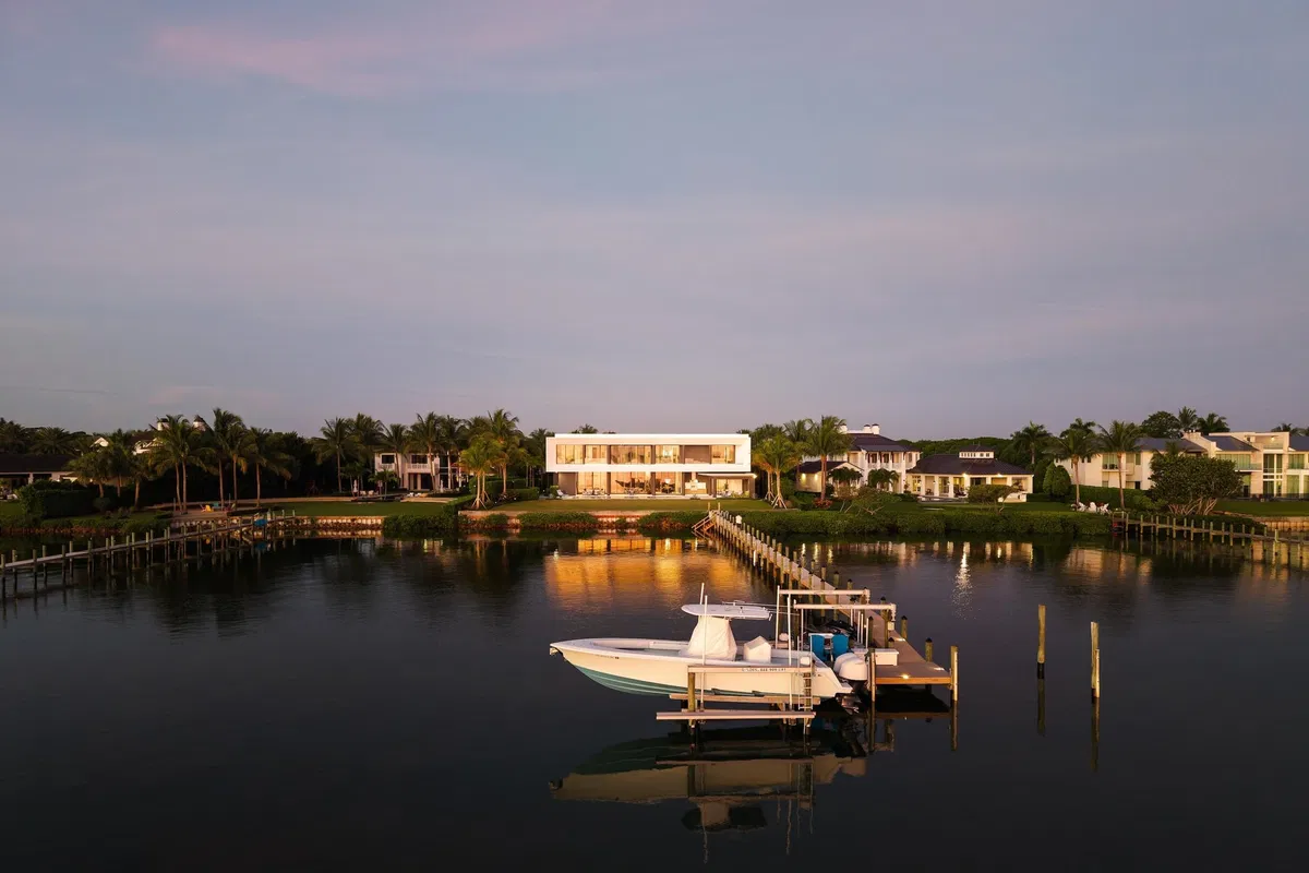 Pennock Point Residence