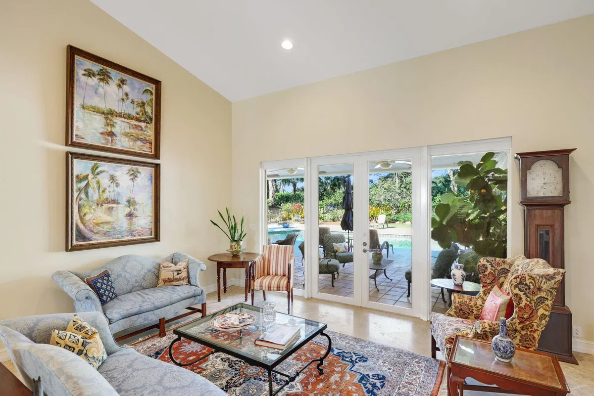 Boca Bath & Tennis Residence photo 10