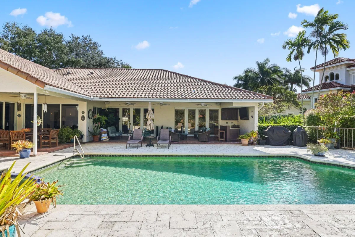 Boca Bath & Tennis Residence photo 46