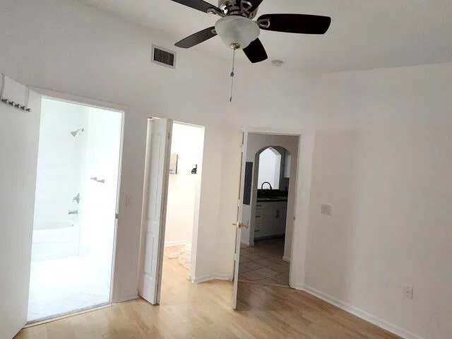 Unit 202 photo 16