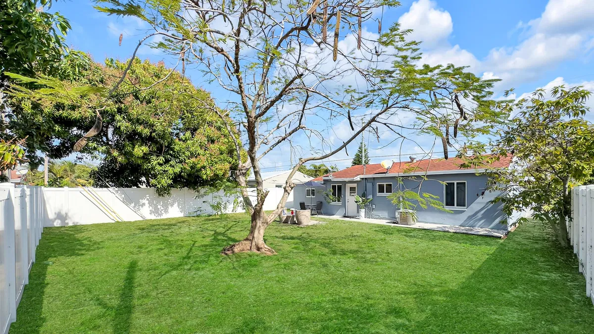 West Palm Beach Residence photo 22