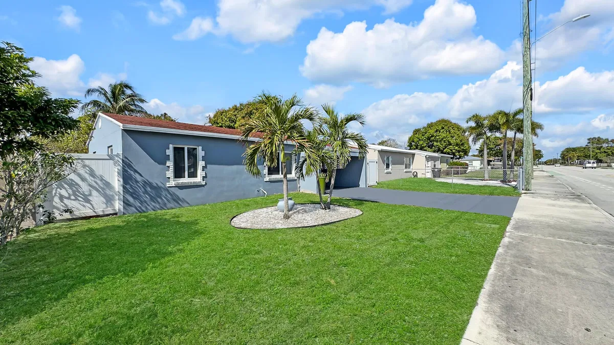 West Palm Beach Residence photo 25