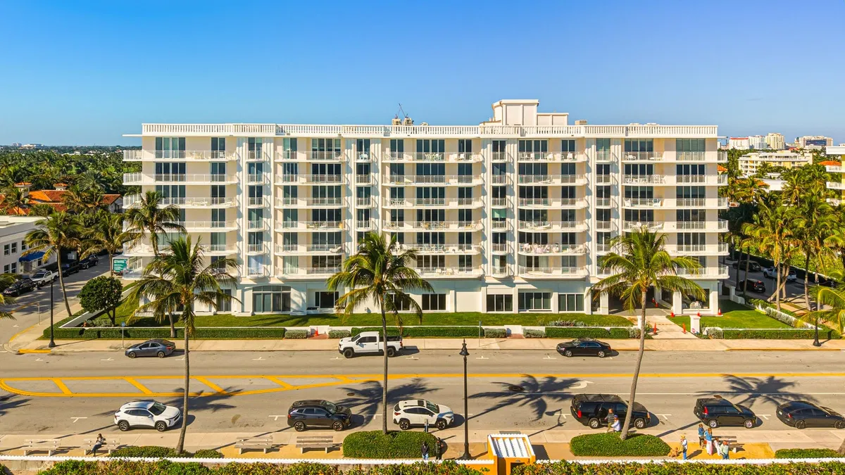 Winthrop House Condos Unit 308 photo 31
