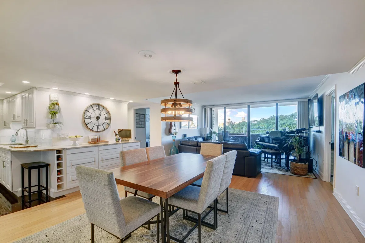 Palm Beach House Unit 307