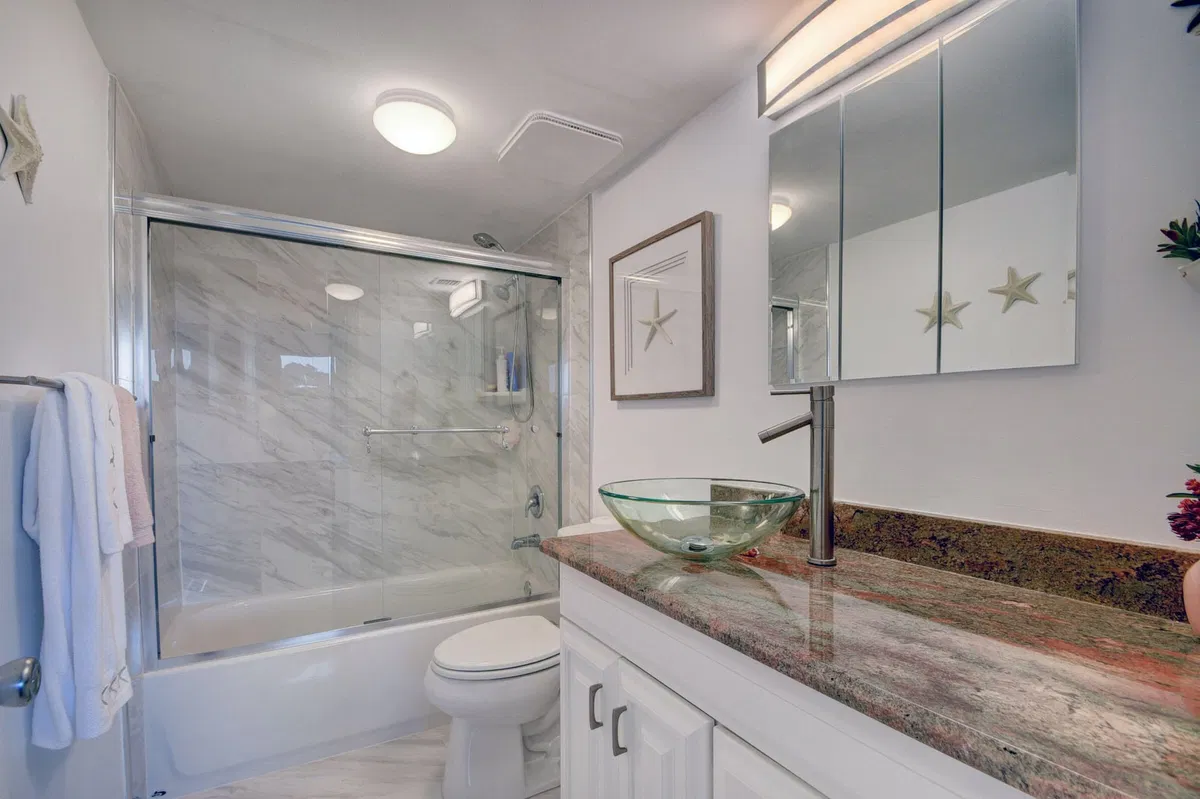 Palm Beach House Unit 307 photo 13
