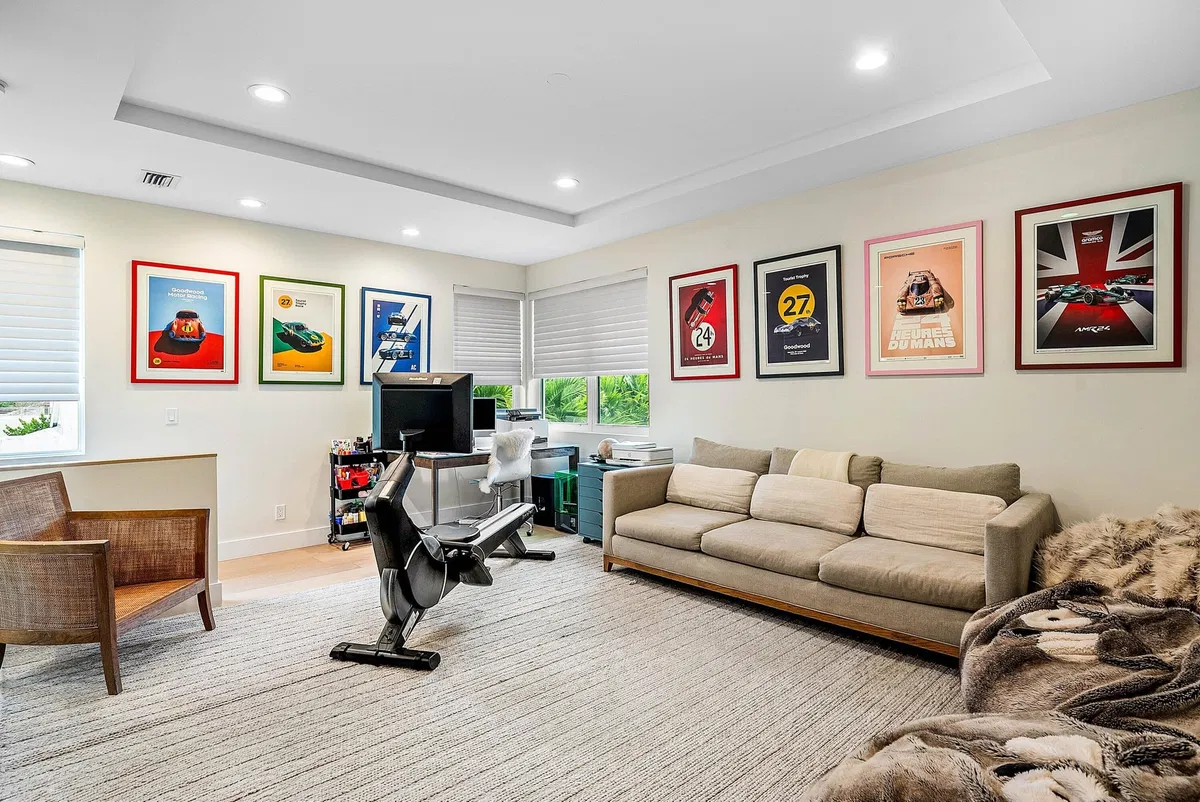 Residence photo 19