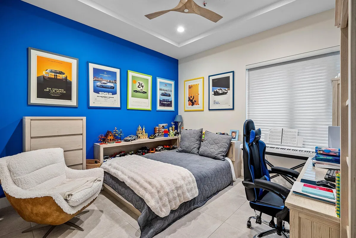 Residence photo 25