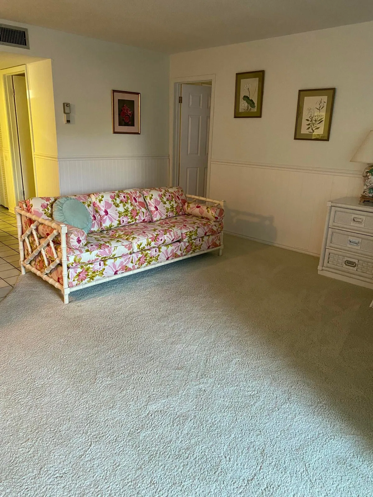 Unit 106 photo 4