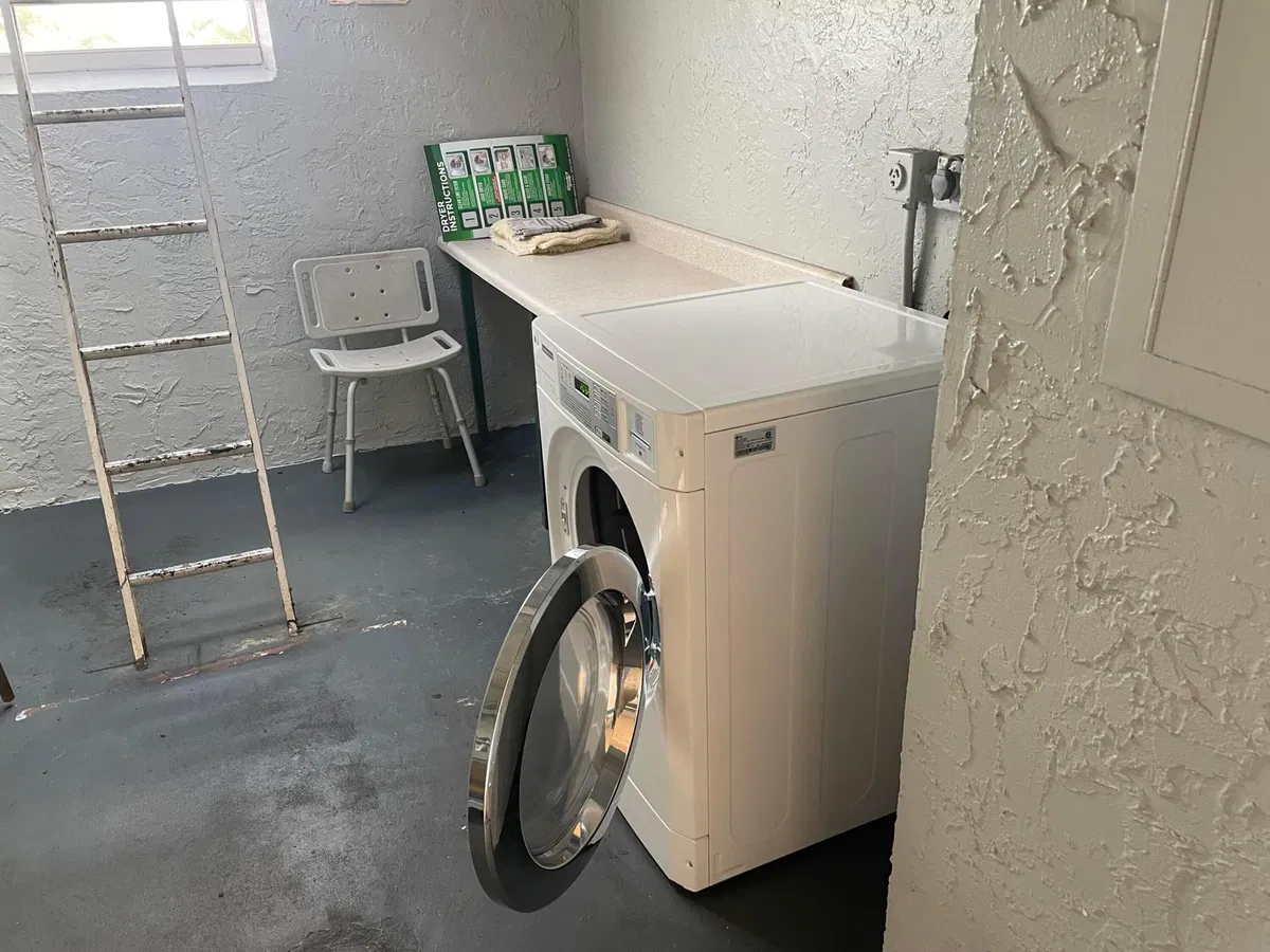 Unit 106 photo 22