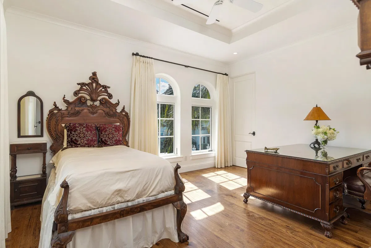 Ocean Park Residence photo 25