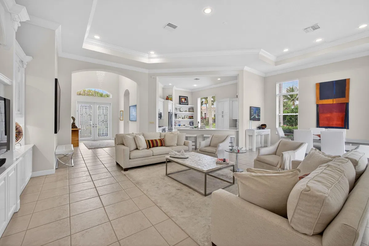 Mirasol Country Club Residence photo 13