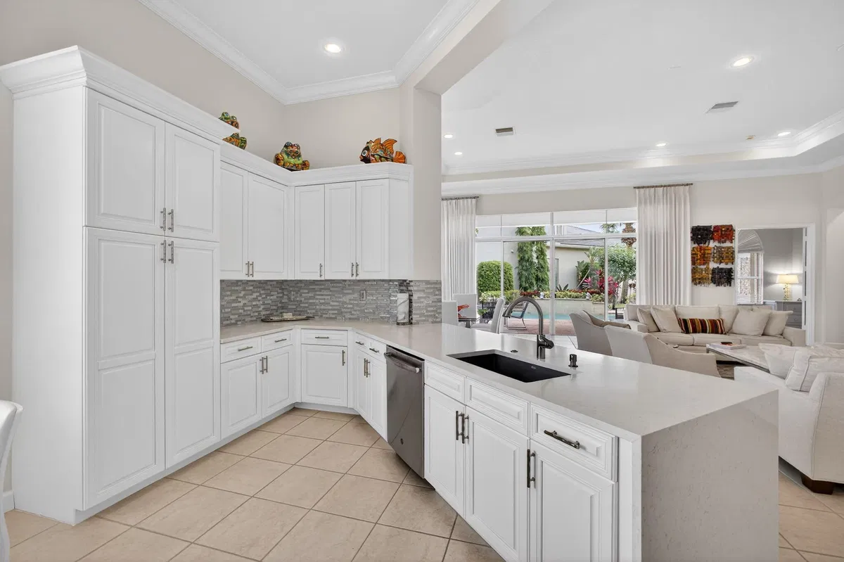 Mirasol Country Club Residence photo 22