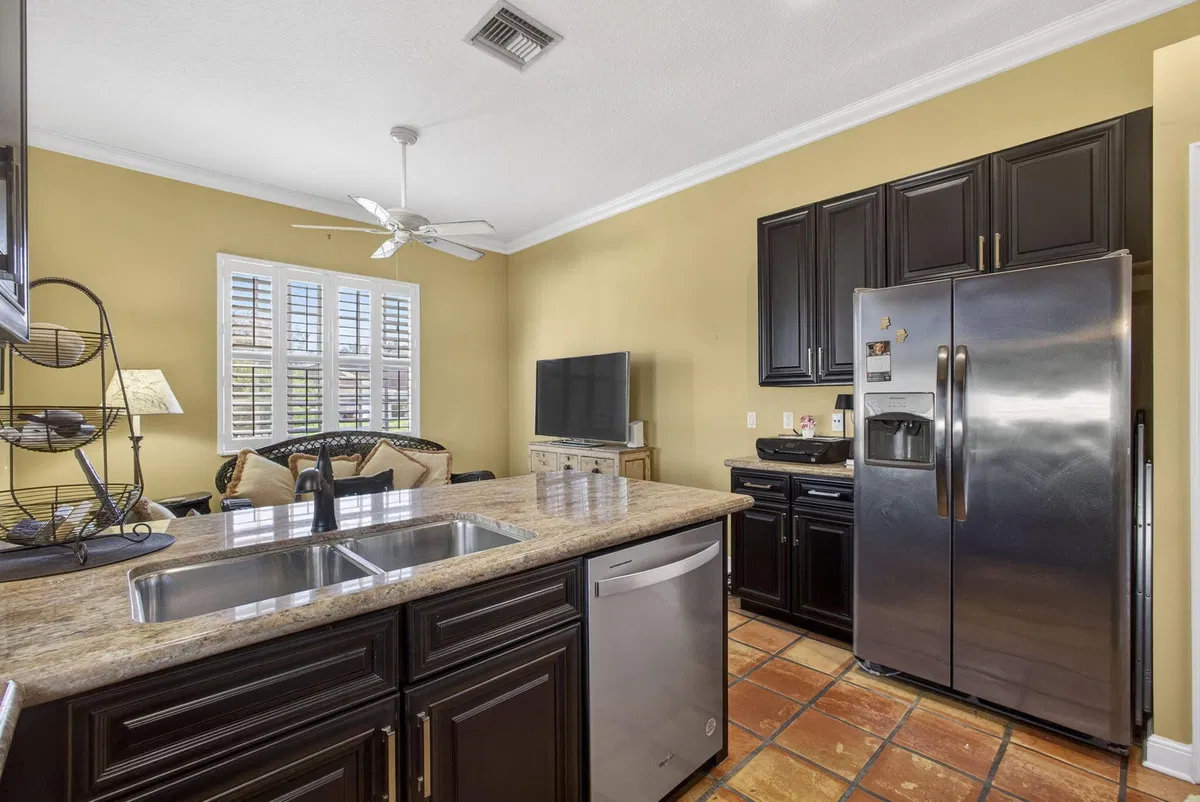 Residence photo 25
