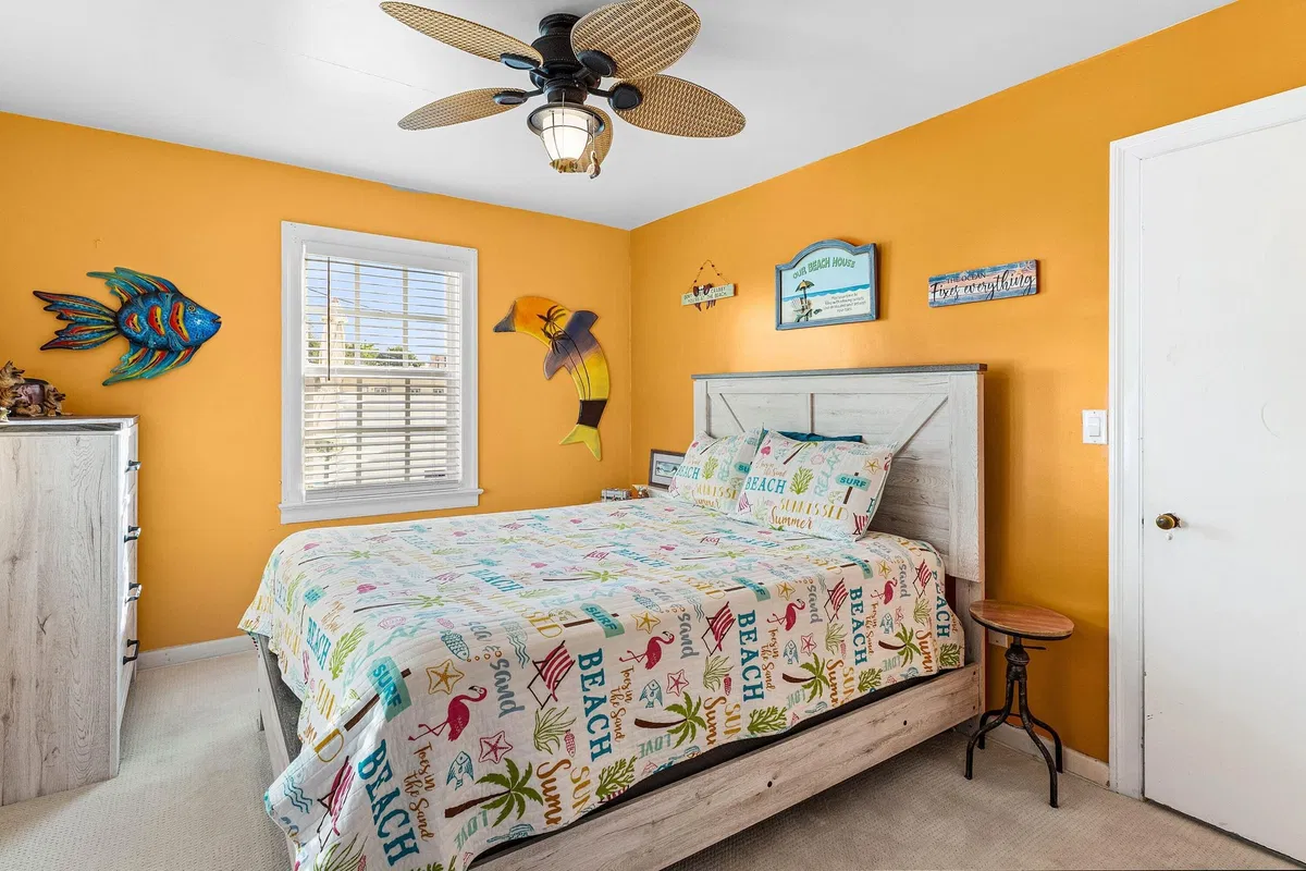 Residence photo 16