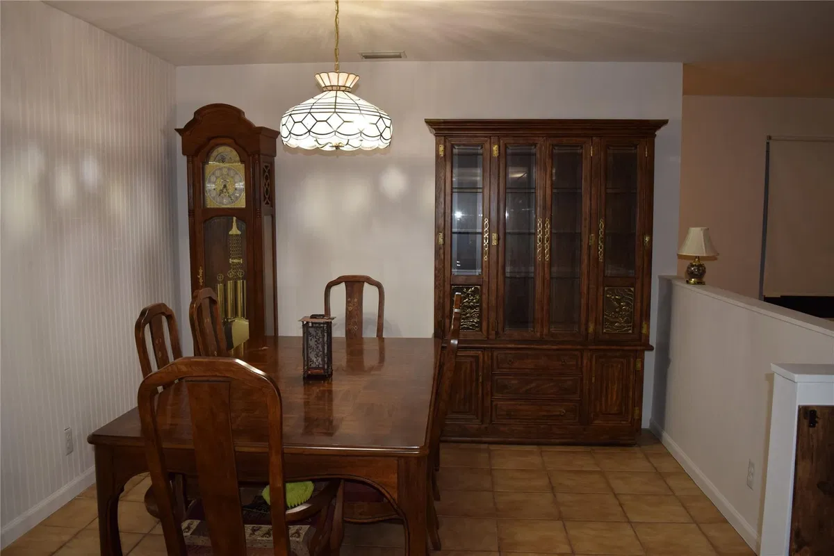 Residence photo 4
