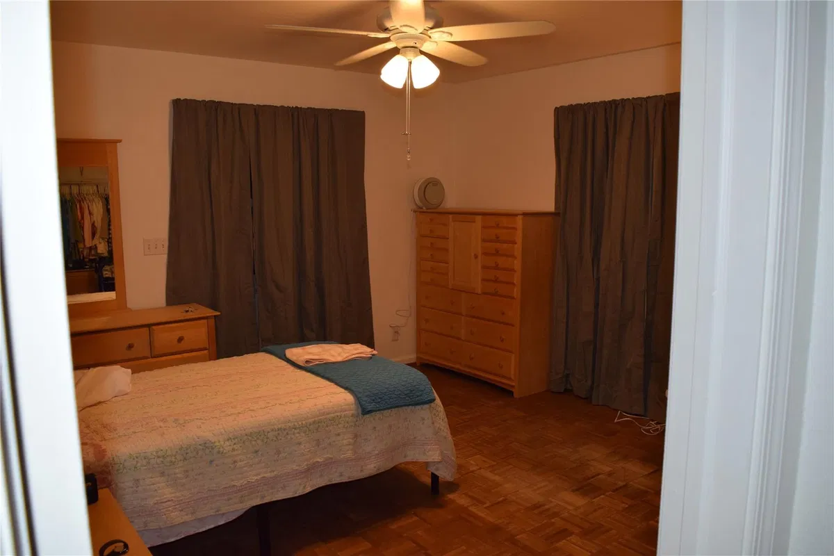 Residence photo 10