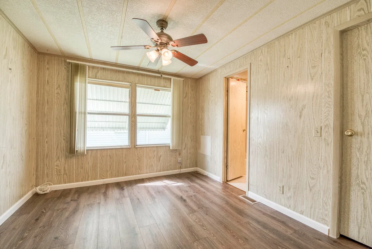 Residence photo 19