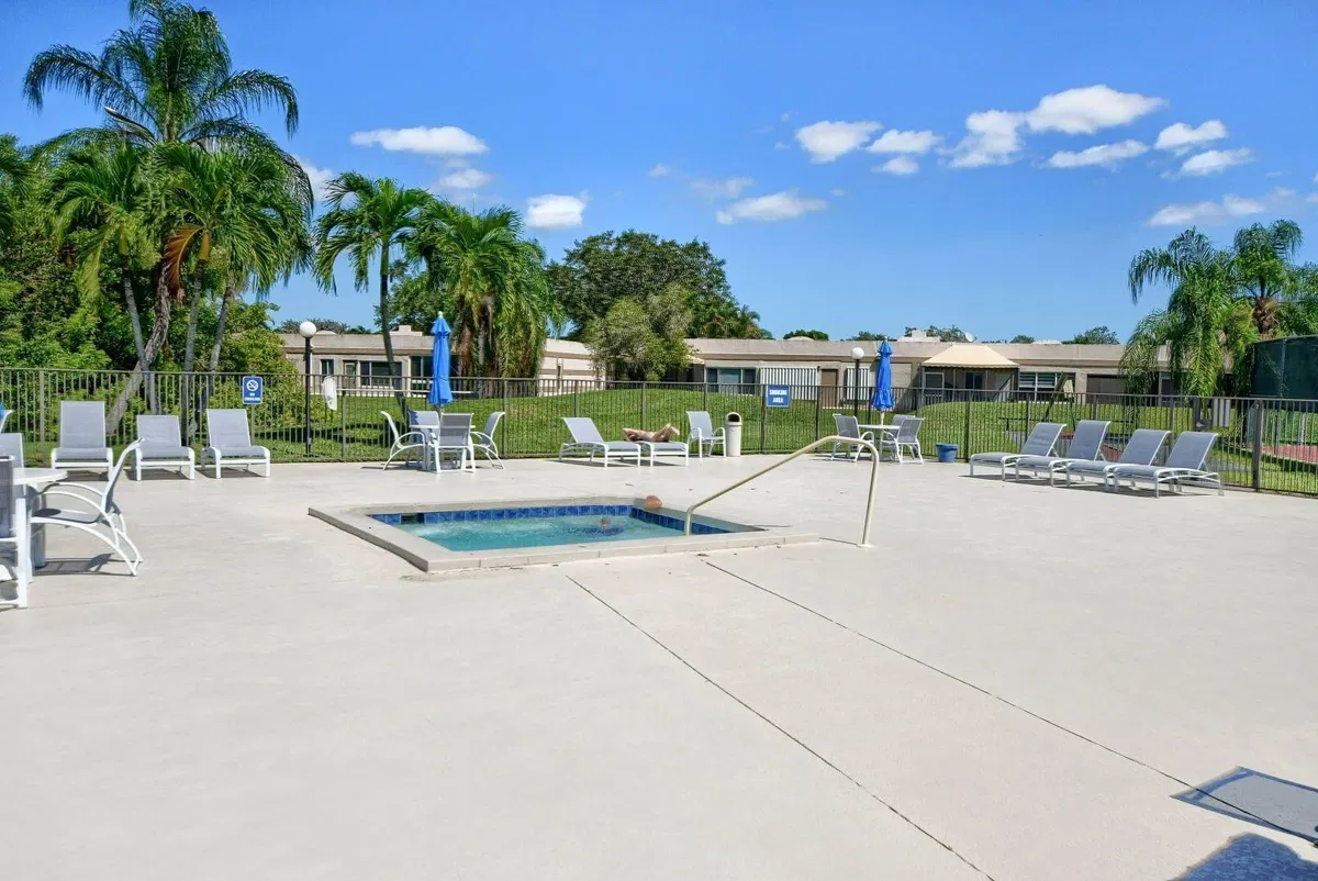  Unit 5 photo 40