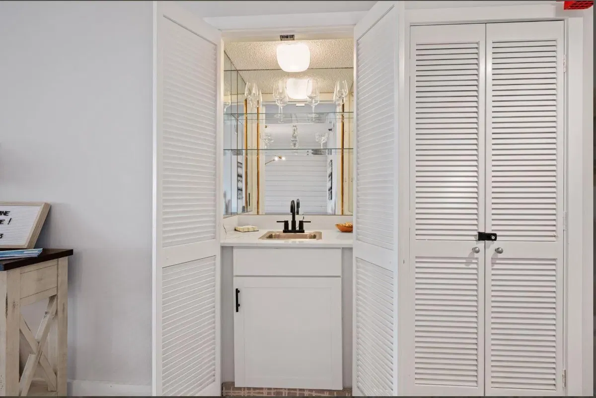  Unit 506 photo 13