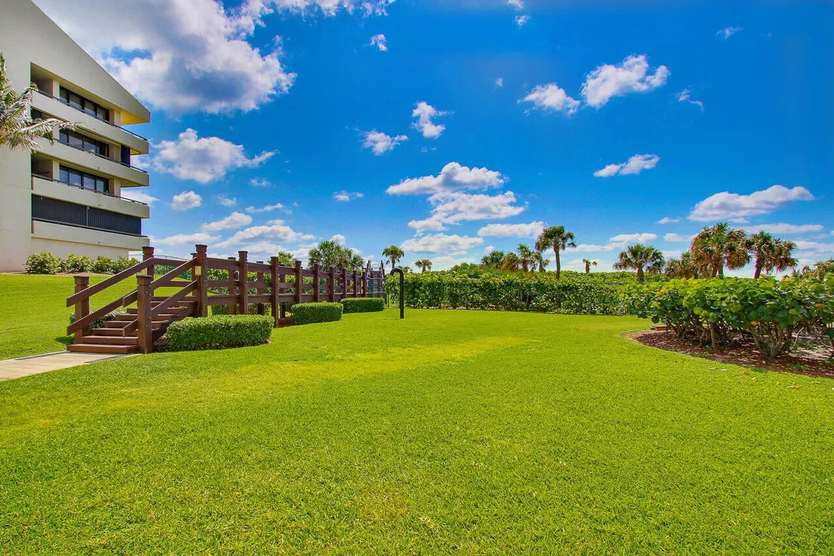 4000 N Ocean Singer Island Unit 2503 photo 31