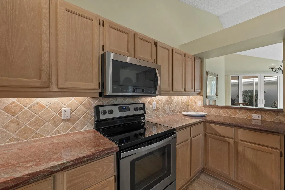 Residence photo 7