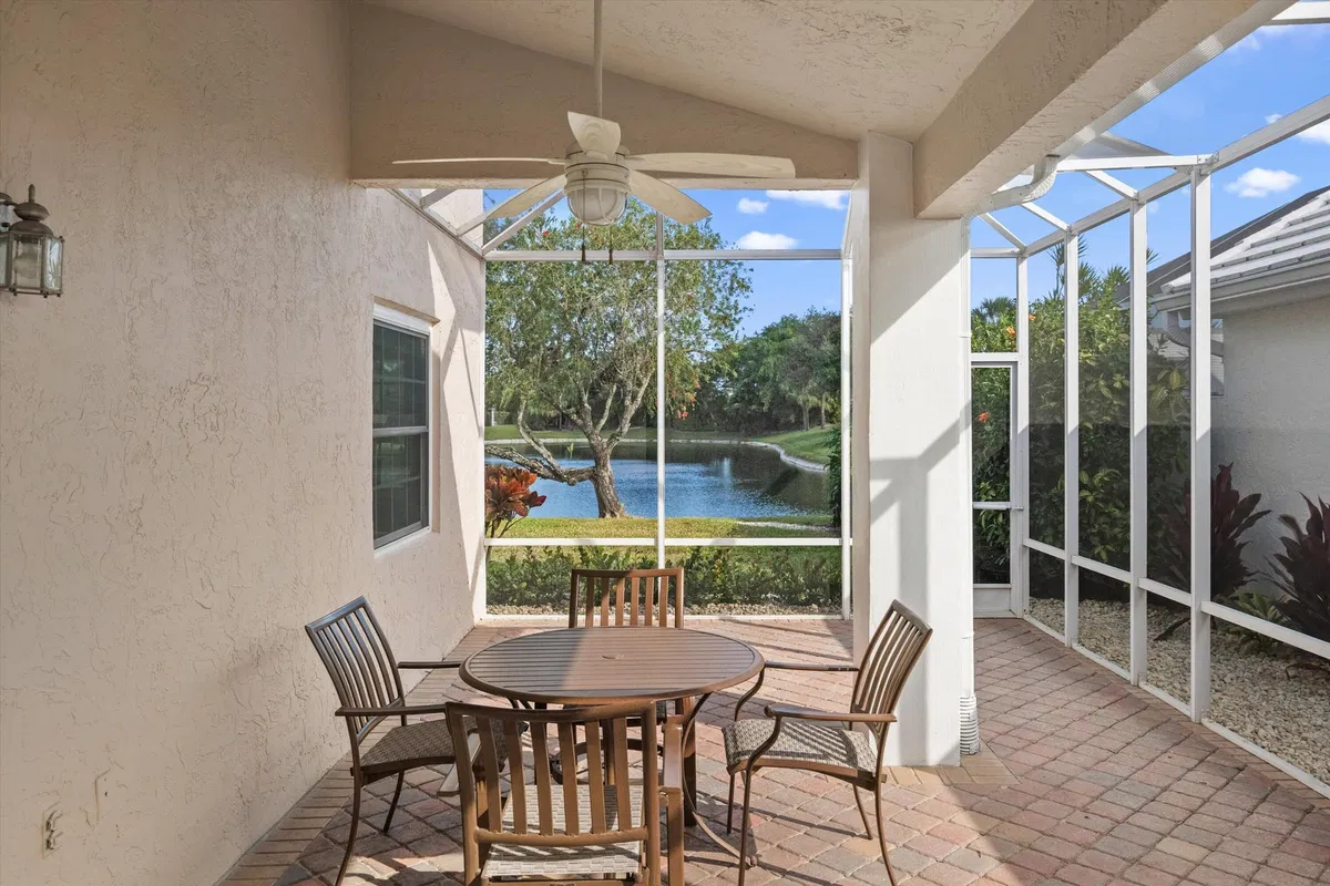 Residence photo 10