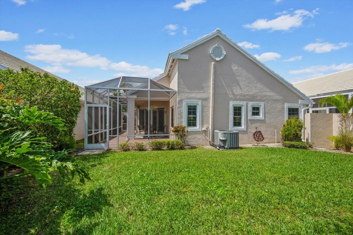 Residence photo 22