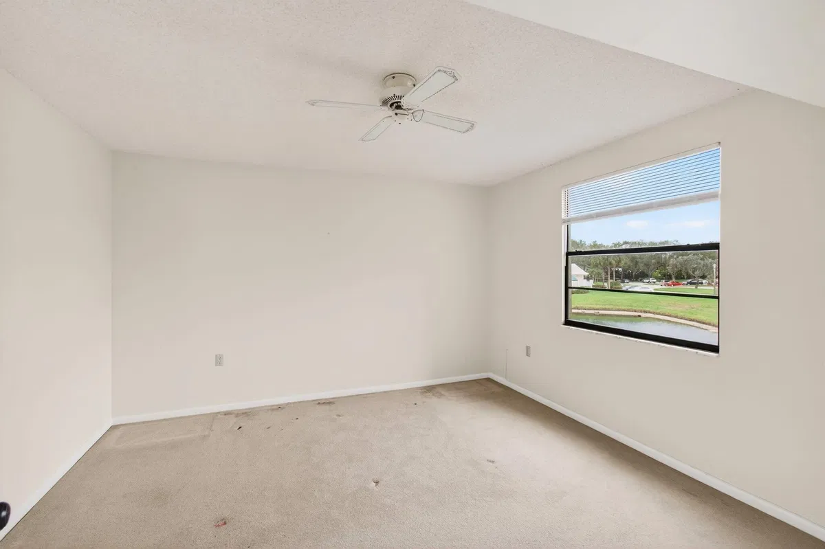 Unit 205 photo 19