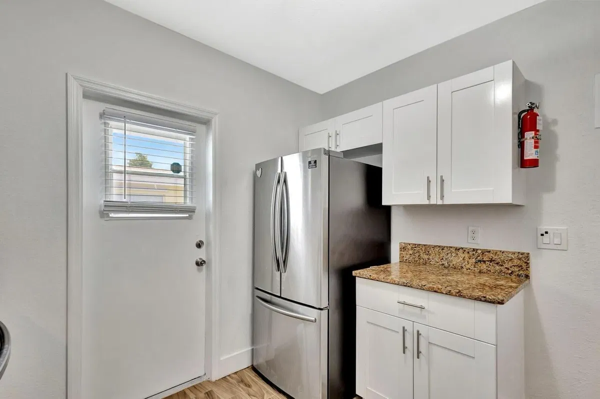 Residence photo 4
