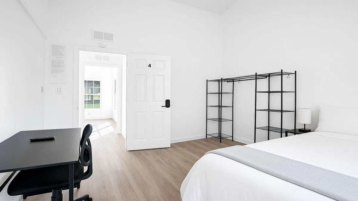 Residence photo 61