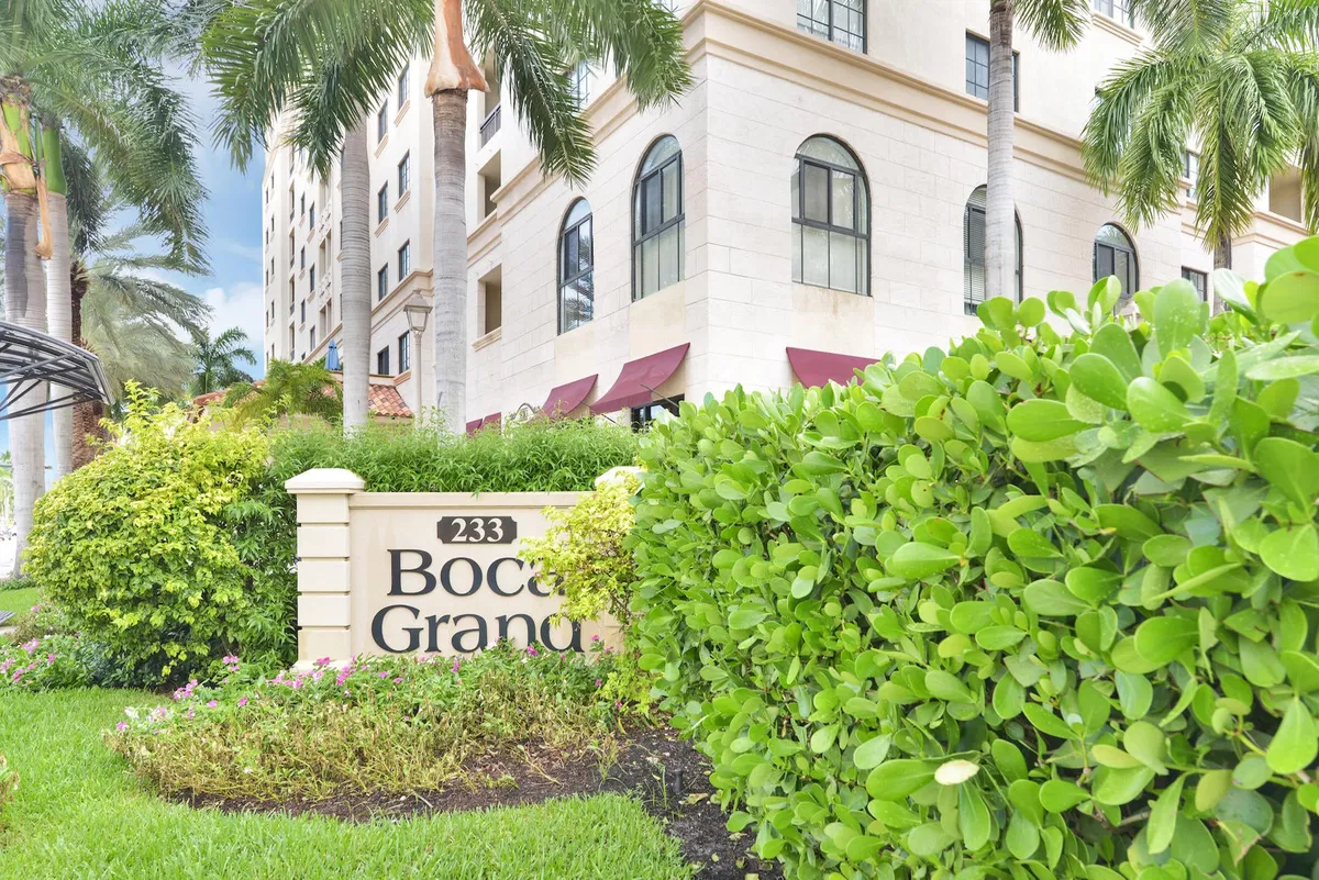 233 S Federal Boca Unit 421 photo 37