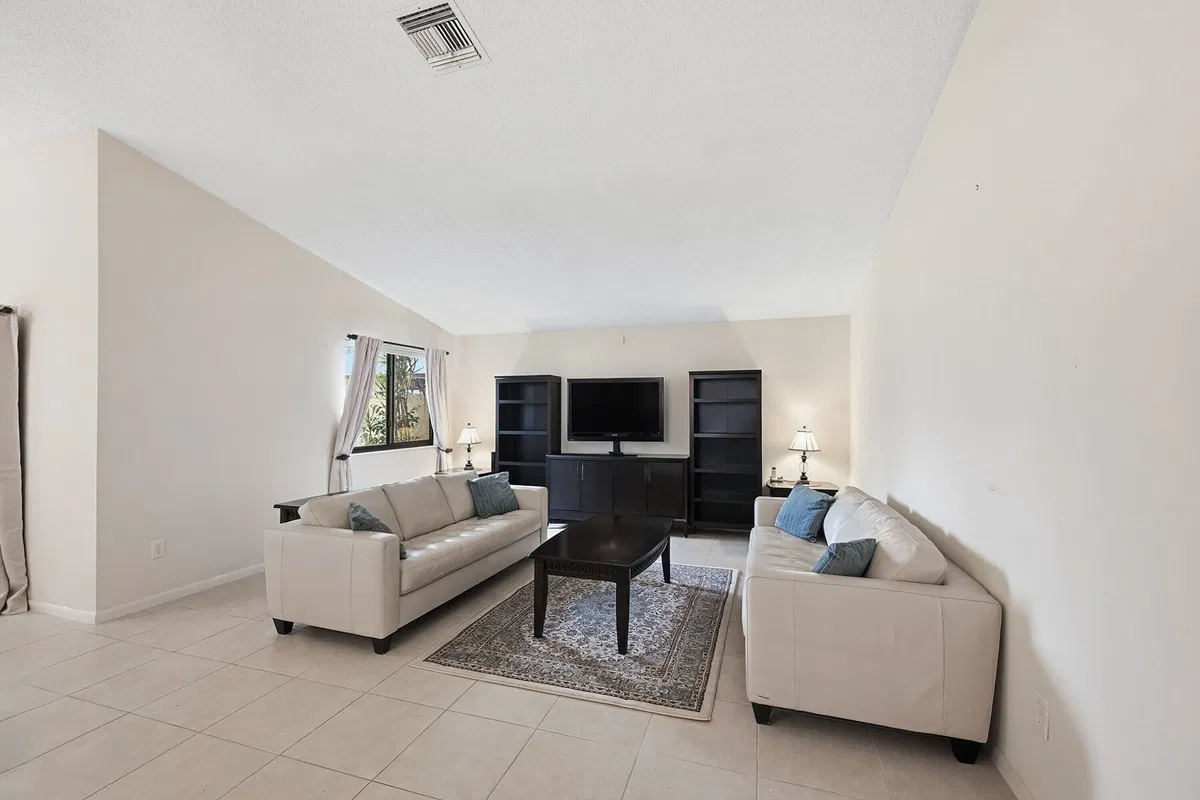Residence photo 7