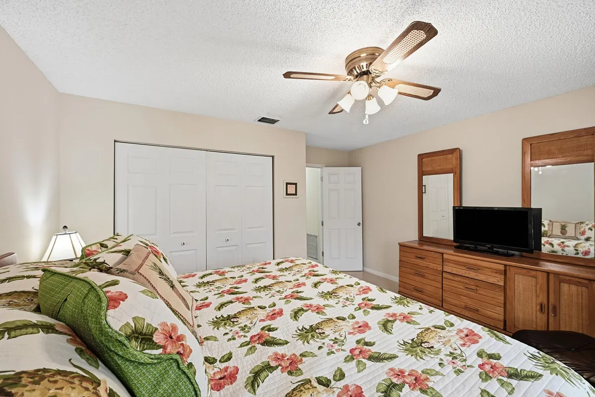 Residence photo 25