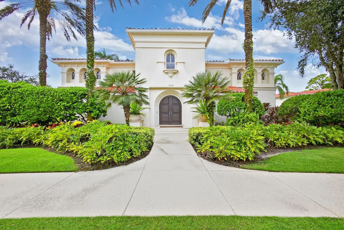 Old Palm Golf Club Residence