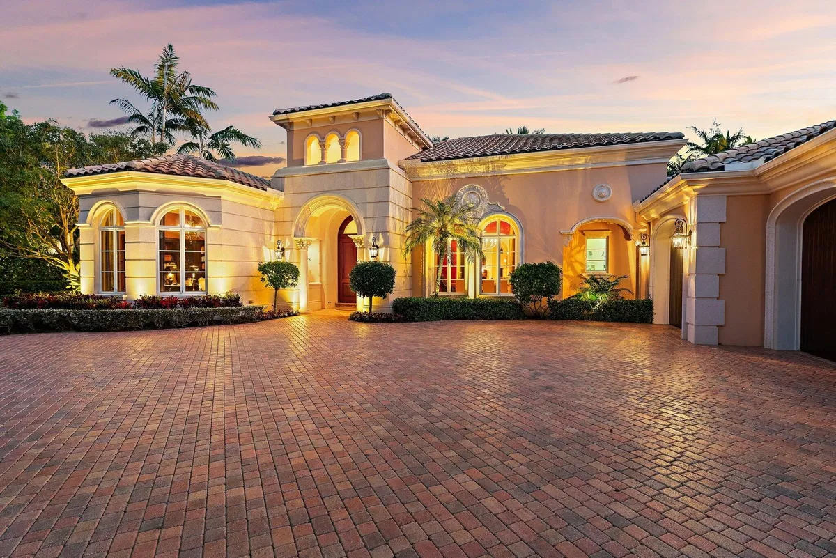 Old Palm Golf Club Residence