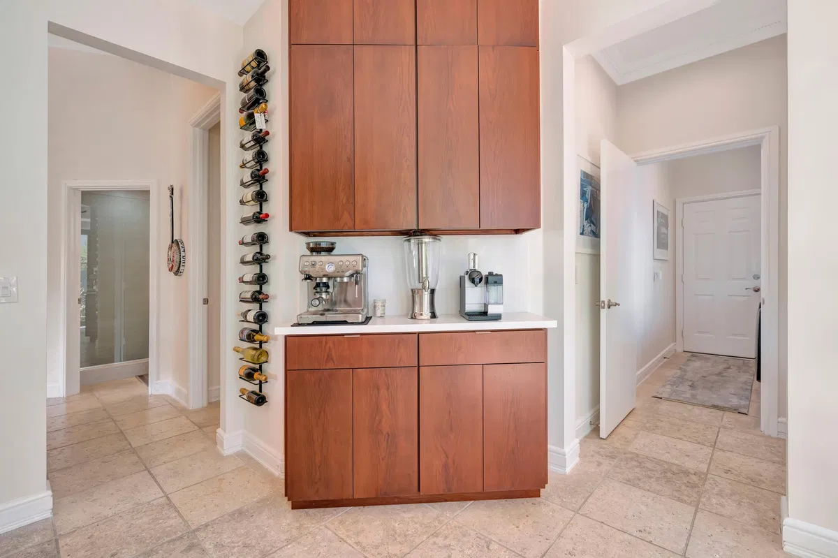 Admirals Cove Residence photo 19